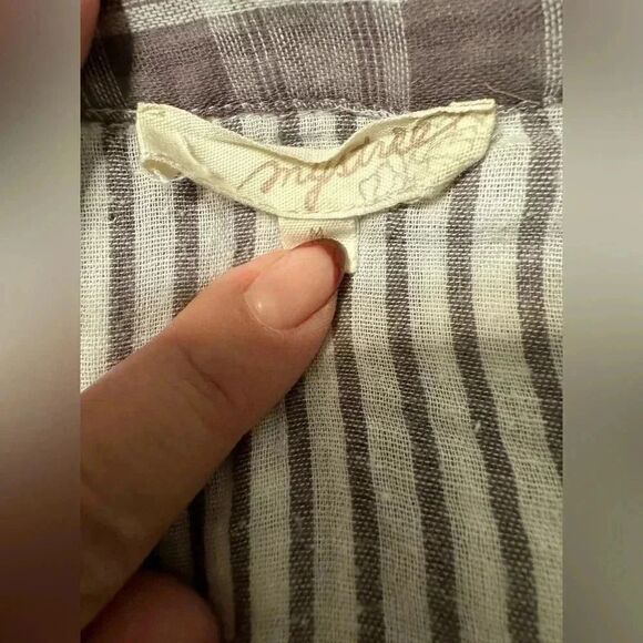 Mystree Plaid Tunic Top | Tan & Gray | Size Medium | Soft & Cozy Fit - Picture 3 of 6